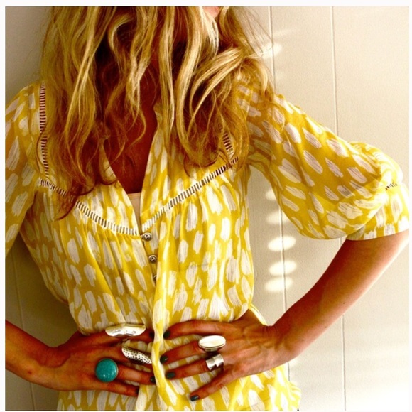 Anthropologie Tops - Anthropologie Dolan Sunny Yellow Print Silk Blouse